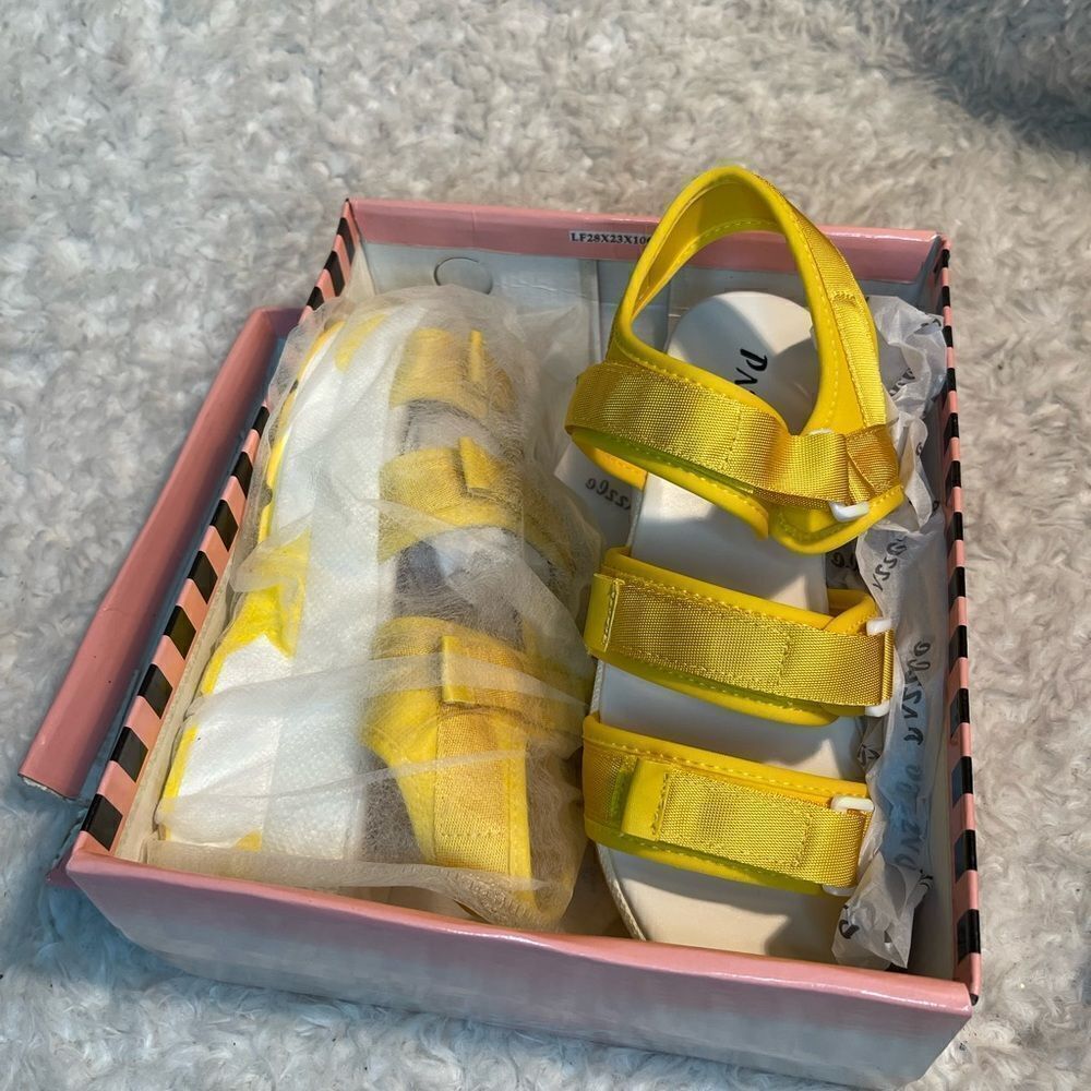 New Pazzle Kala3 yellow fabric straps and white rubber platform sandals size 9 - Picture 4 of 9